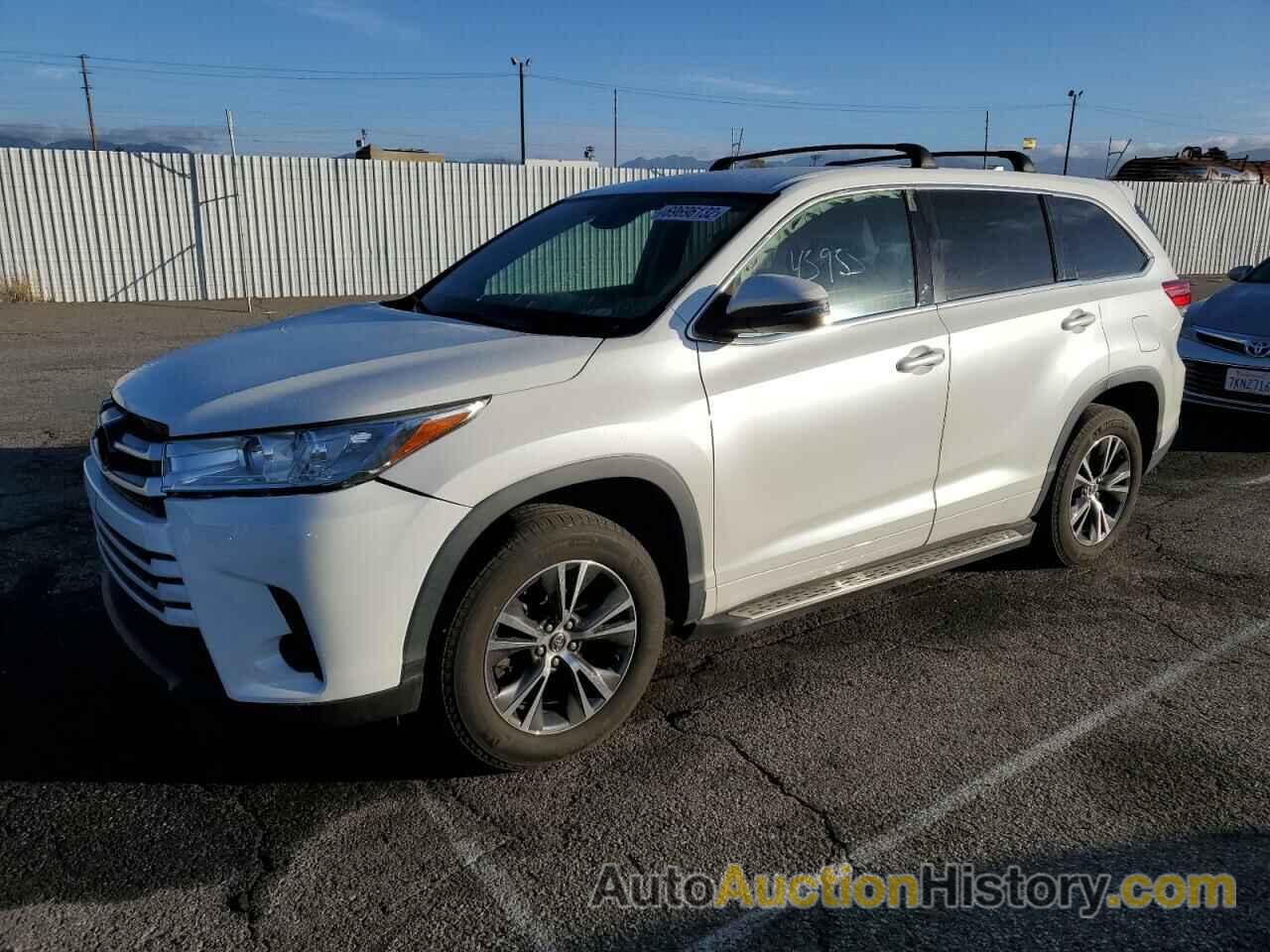 2018 TOYOTA HIGHLANDER LE, 5TDZZRFH2JS284860