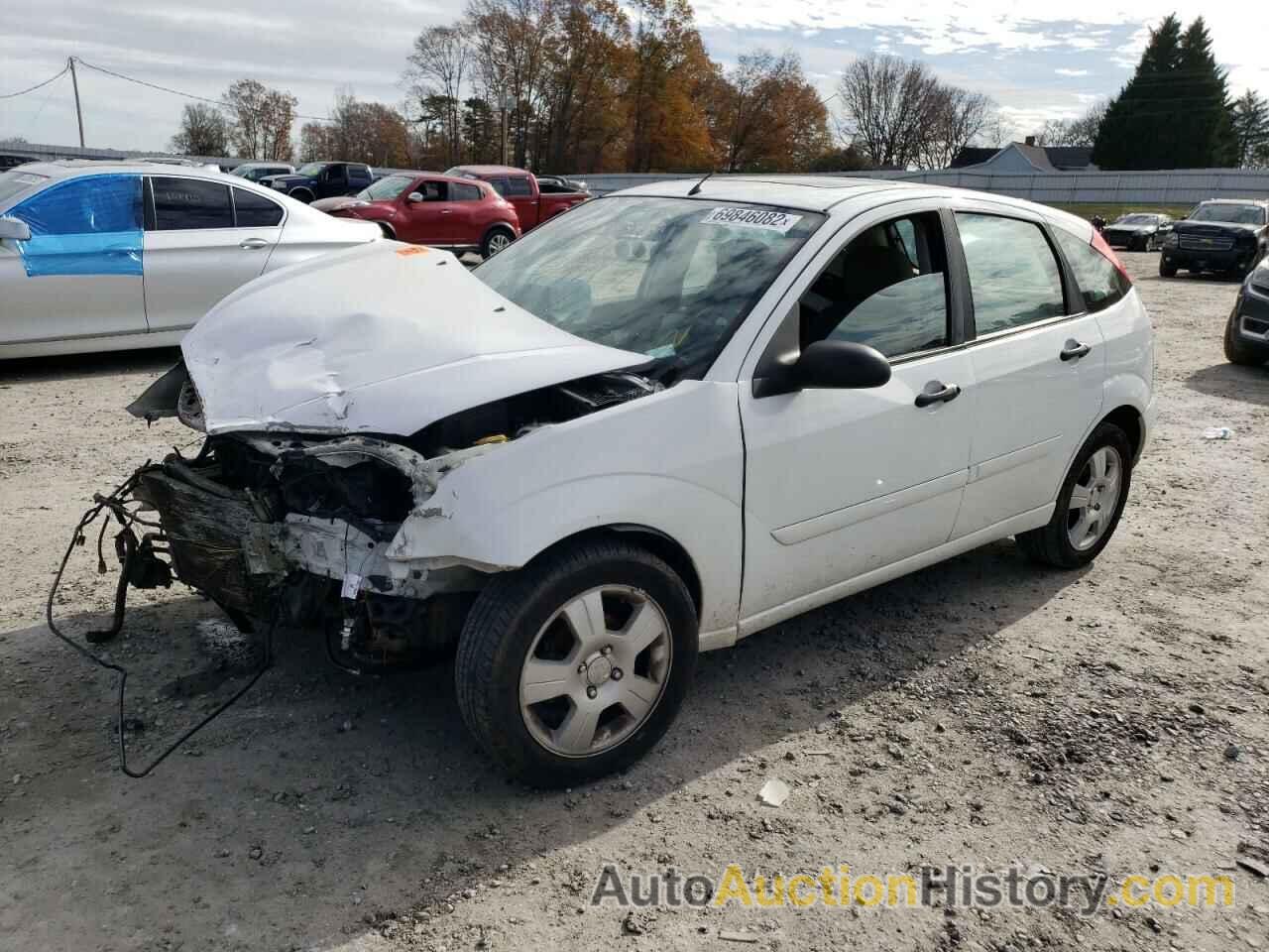 2004 FORD FOCUS ZX5, 3FAFP37ZX4R100341