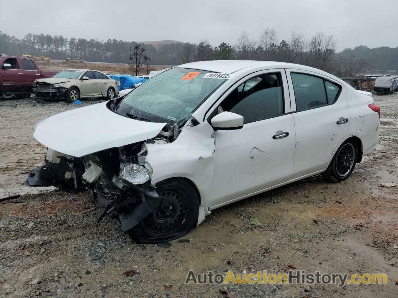 2016 NISSAN VERSA S, 3N1CN7AP1GL827847