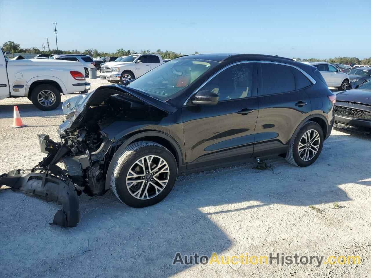 2020 FORD ESCAPE SEL, 1FMCU0H65LUB93829