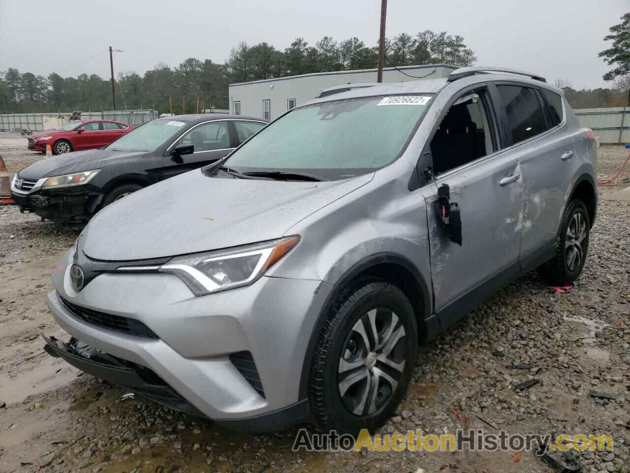 2018 TOYOTA RAV4 LE, 2T3ZFREV1JW424198