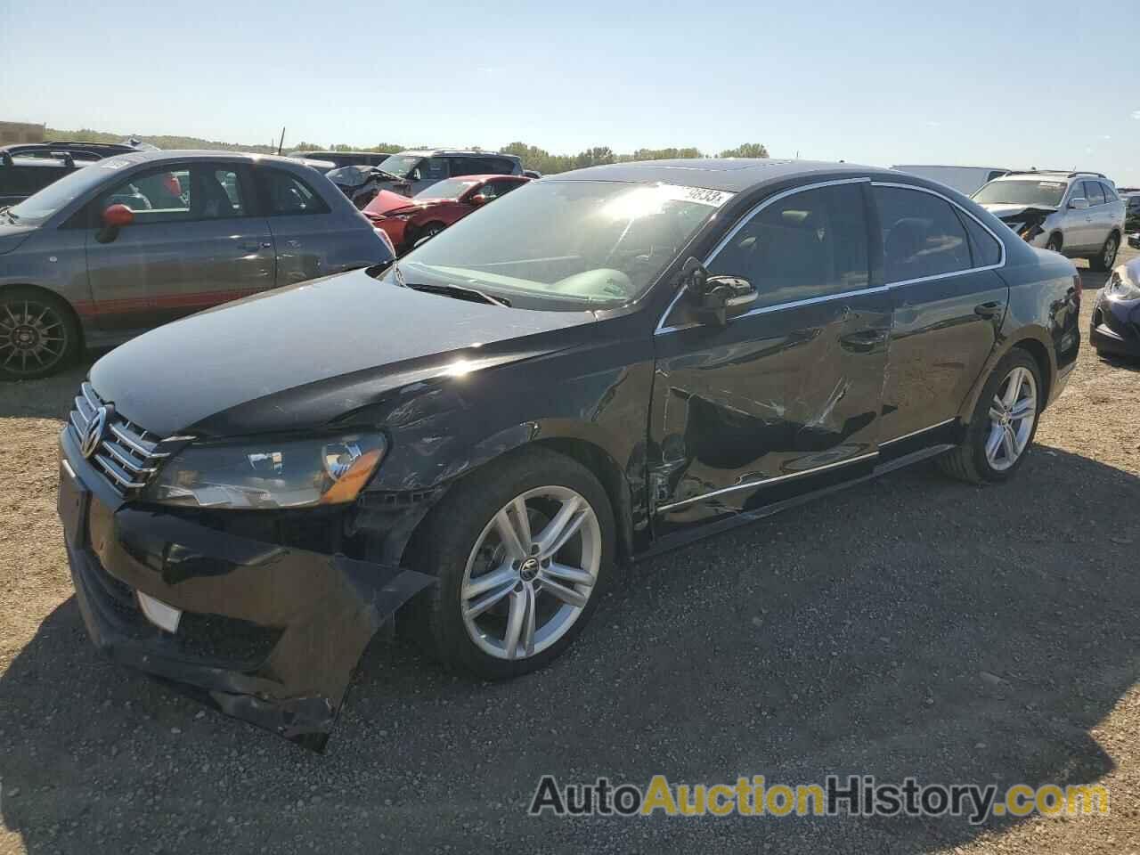 2013 VOLKSWAGEN PASSAT SEL, 1VWCN7A34DC005932