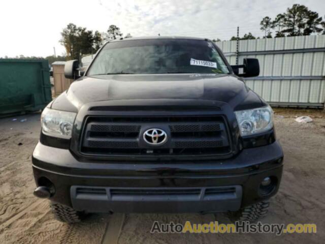 TOYOTA TUNDRA CREWMAX SR5, 5TFDY5F16AX152428