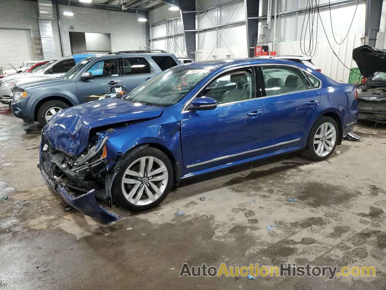 VOLKSWAGEN PASSAT SE, 1VWGT7A34HC000971