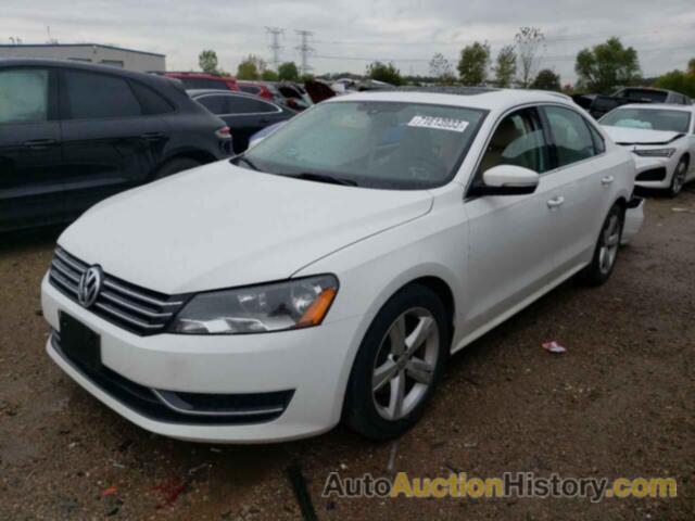 VOLKSWAGEN PASSAT SE, 1VWBH7A31DC133404