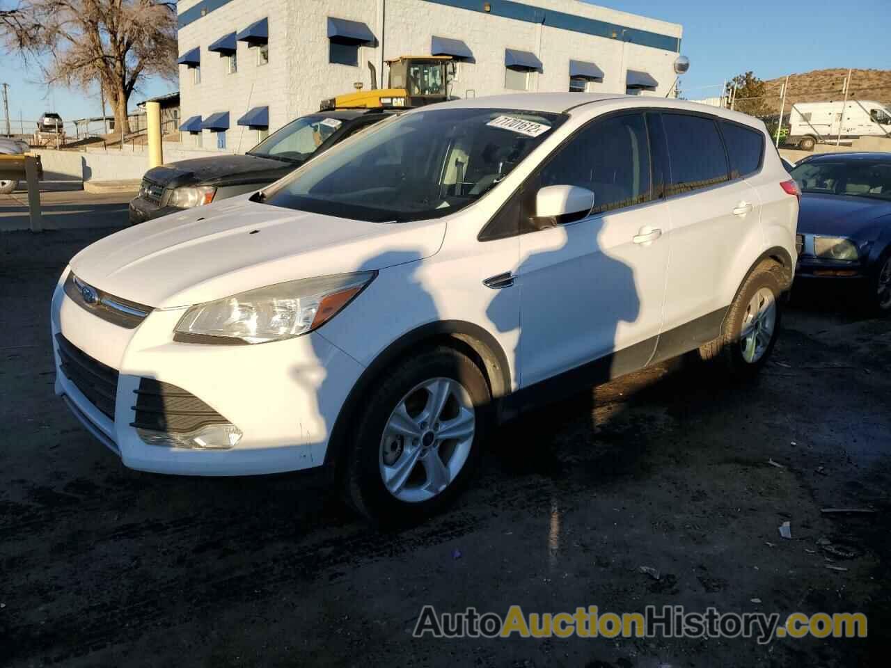 2014 FORD ESCAPE SE, 1FMCU9GX7EUA38555