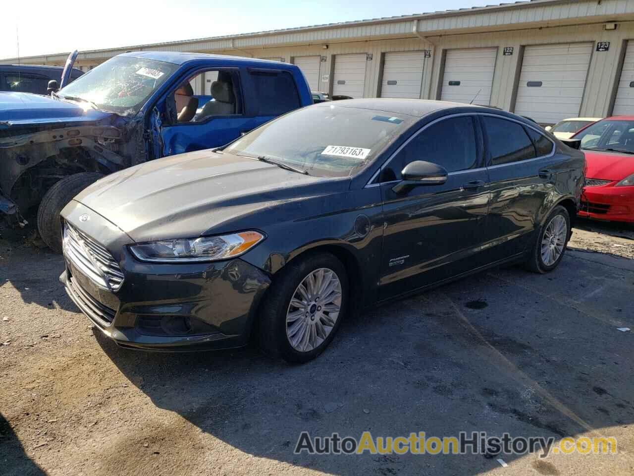 FORD FUSION SE PHEV, 3FA6P0PUXGR209745