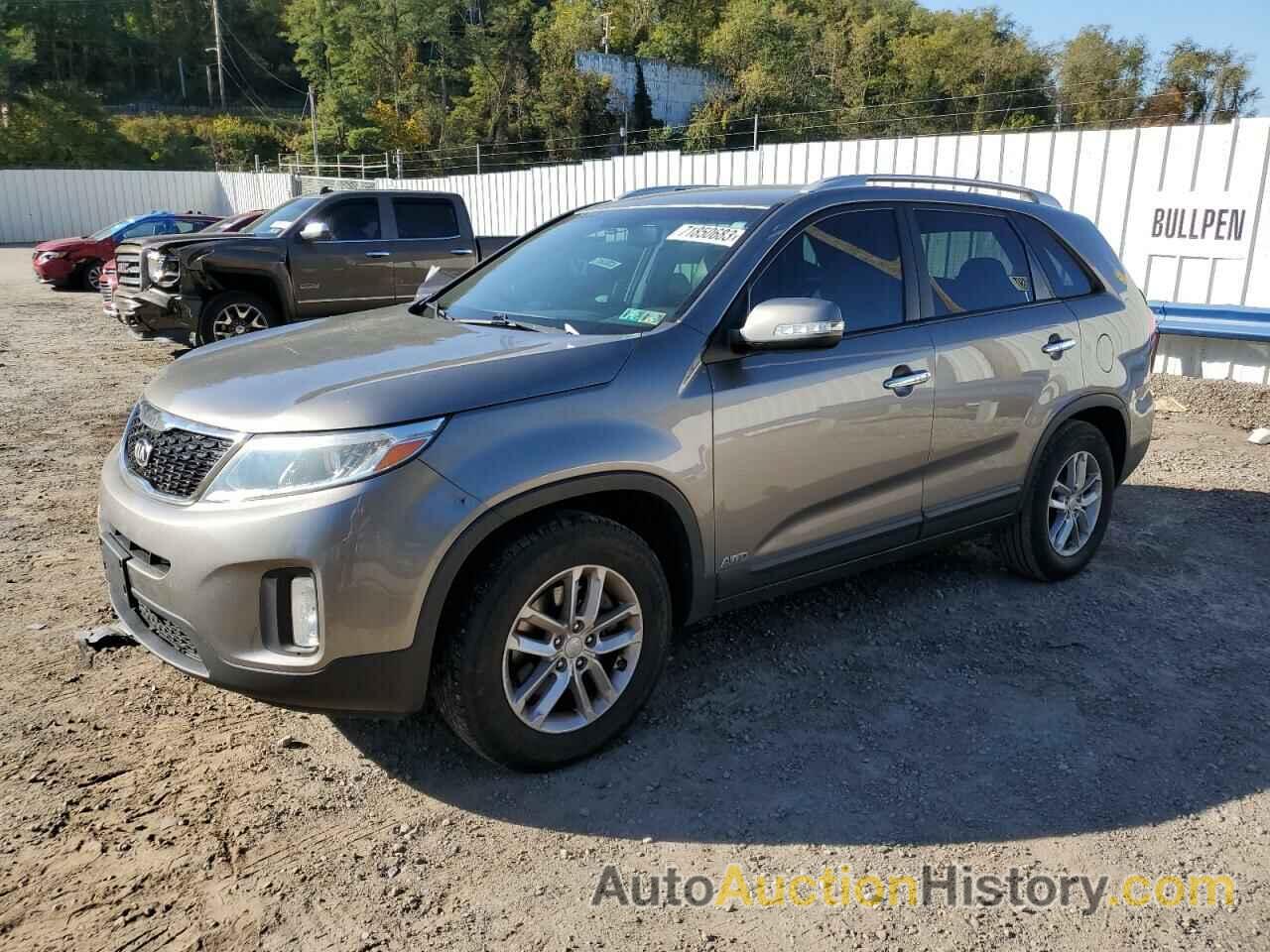 2015 KIA SORENTO LX, 5XYKTCA65FG655732