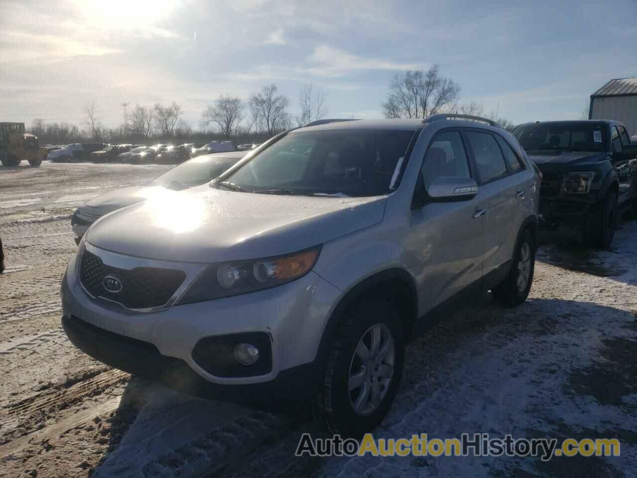 2011 KIA SORENTO BASE, 5XYKT3A17BG063053