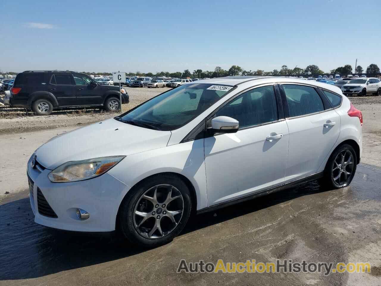 2014 FORD FOCUS SE, 1FADP3K28EL158322