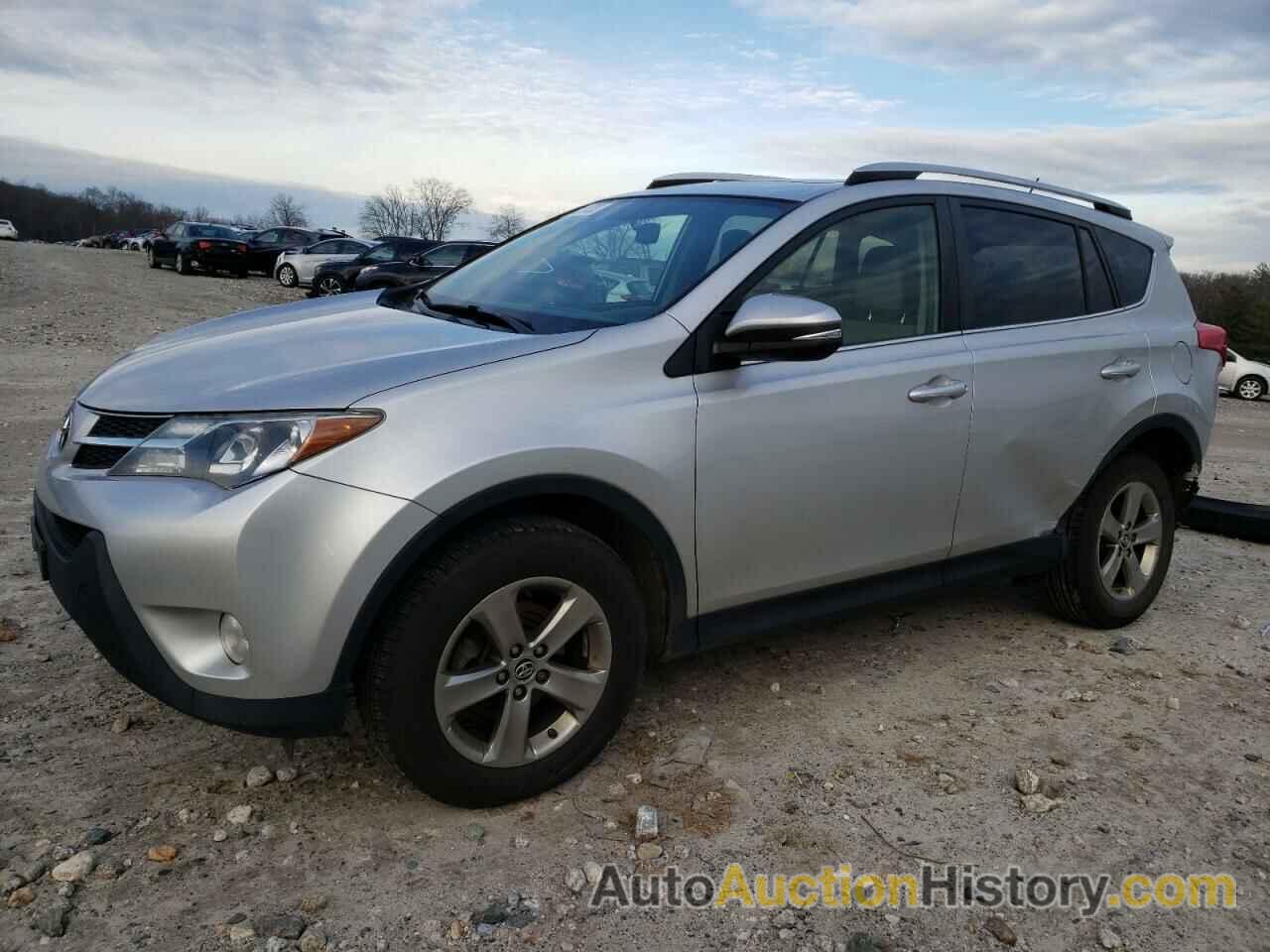 2015 TOYOTA RAV4 XLE, JTMRFREV7FD114481