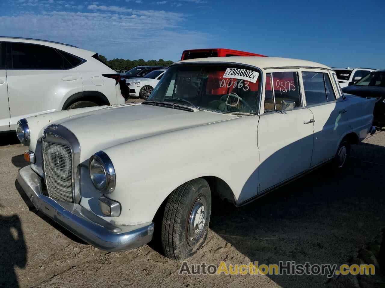 1966 MERCEDES-BENZ 230-CLASS, 11001112010863