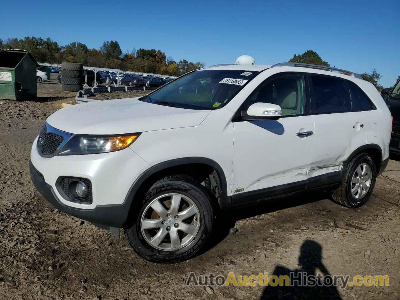 2011 KIA SORENTO BASE, 5XYKTCA13BG096289