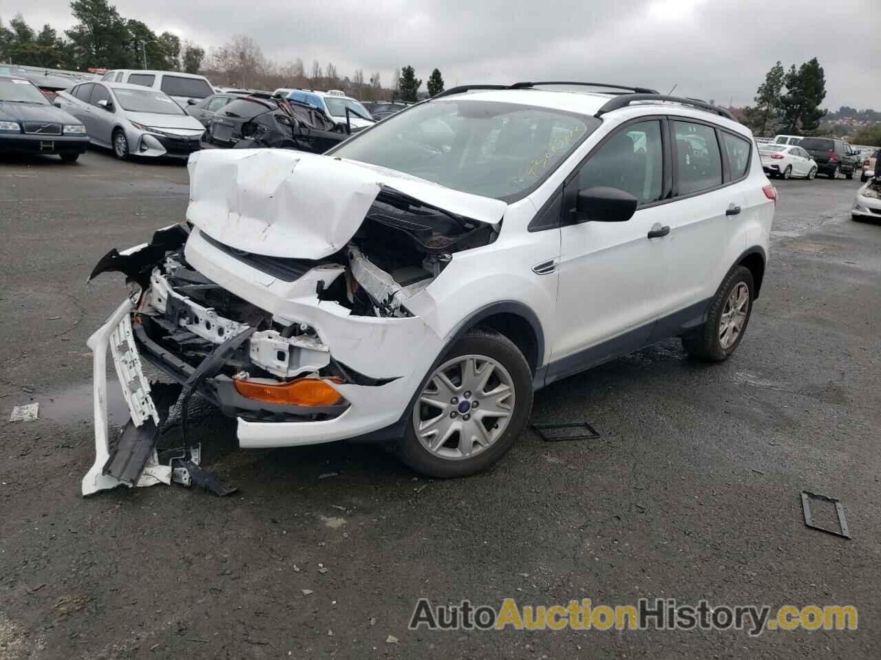 2013 FORD ESCAPE S, 1FMCU0F70DUC24983