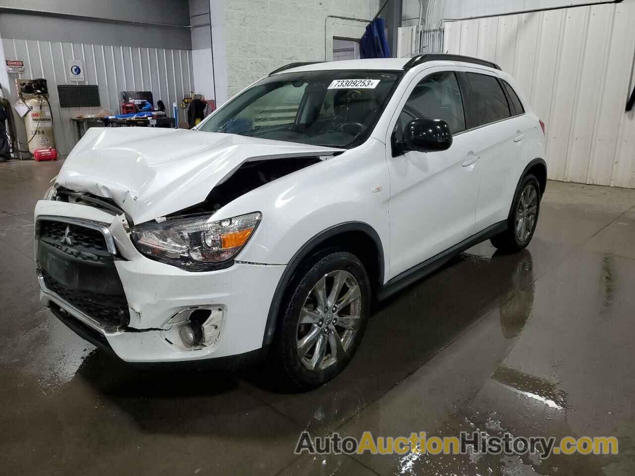 MITSUBISHI OUTLANDER LE, 4A4AR5AU0DE025569