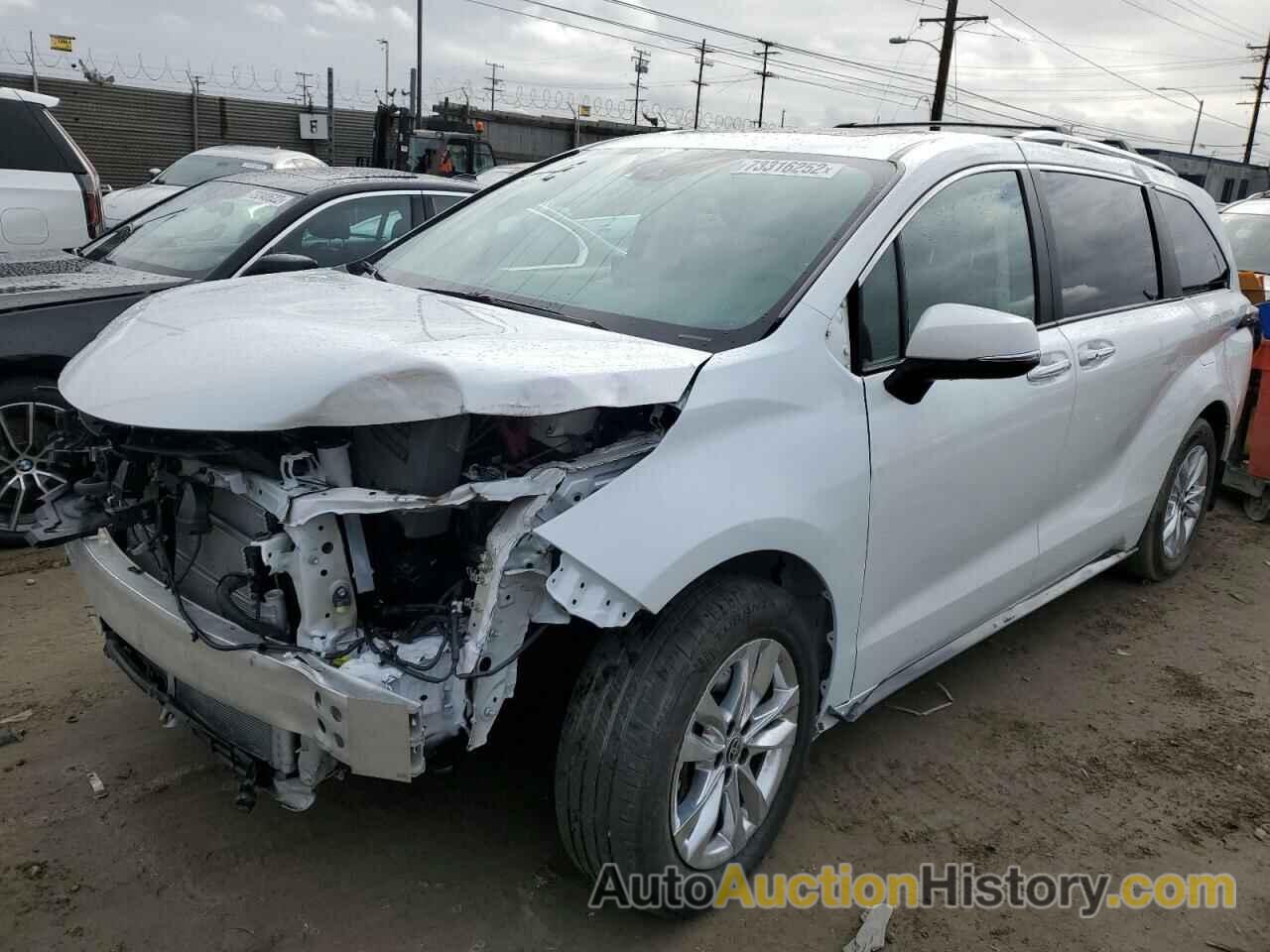 2022 TOYOTA SIENNA LIMITED, 5TDZRKEC1NS091618