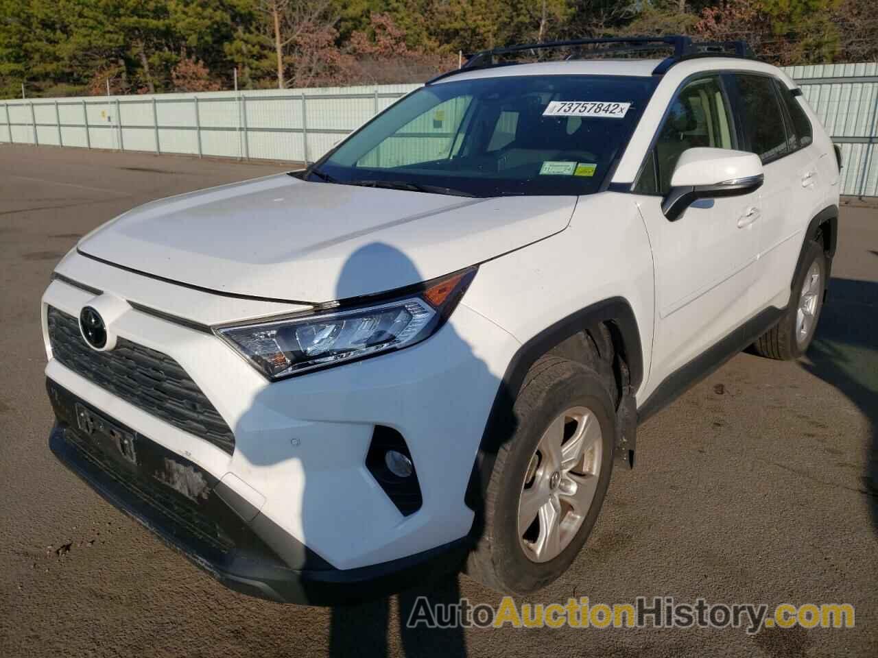 2019 TOYOTA RAV4 XLE, JTMP1RFV2KD504676