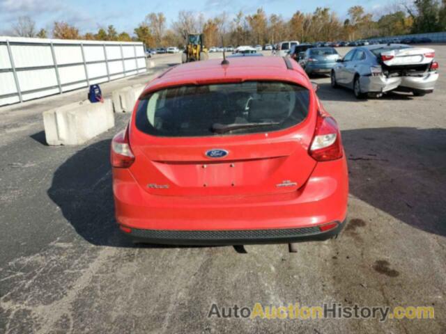 FORD FOCUS SE, 1FADP3K21EL452189