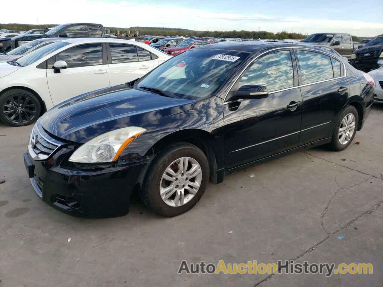 NISSAN ALTIMA BASE, 1N4AL2AP5CN418571