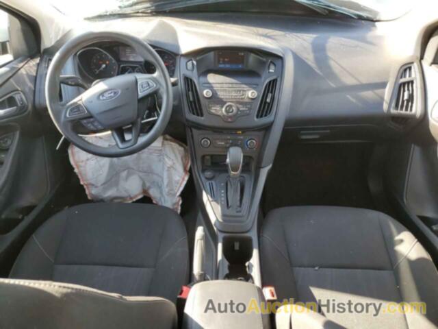 FORD FOCUS SE, 1FADP3F29JL301489