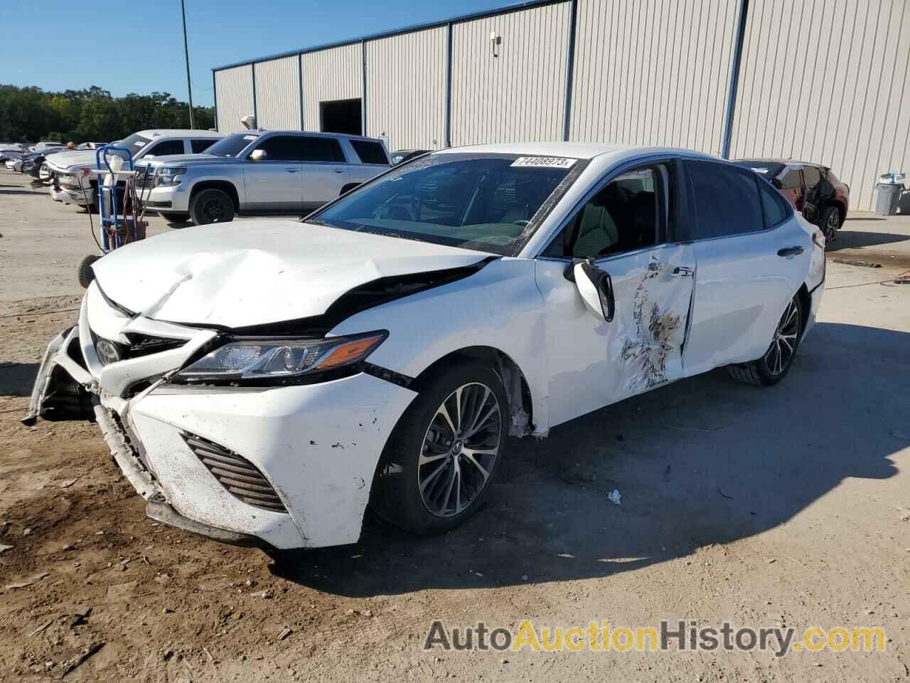 TOYOTA CAMRY L, 4T1B11HK8JU081756