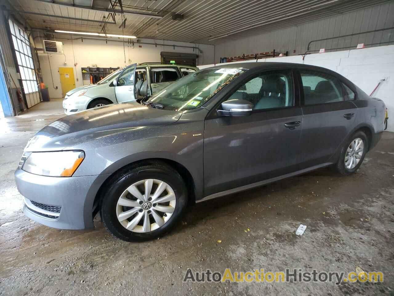 2014 VOLKSWAGEN PASSAT S, 1VWAT7A34EC117791