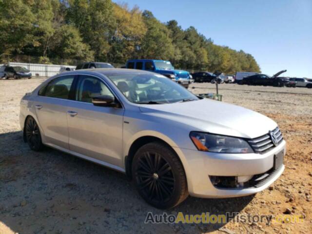 VOLKSWAGEN PASSAT SE, 1VWBT7A3XFC100628