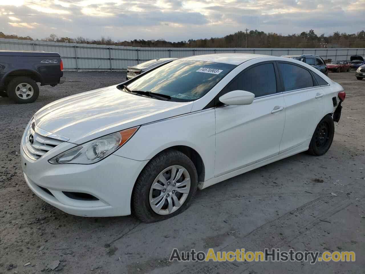 2013 HYUNDAI SONATA GLS, 5NPEB4AC2DH562281