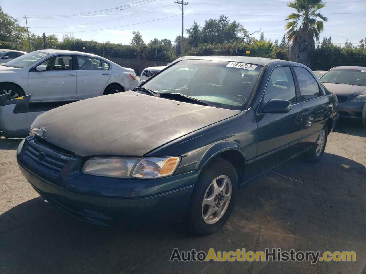 1997 TOYOTA CAMRY LE, JT2BG22K5V0036040