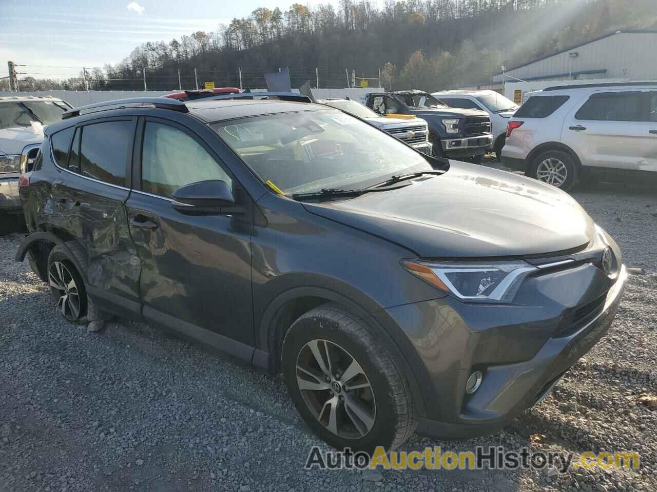 2017 TOYOTA RAV4 XLE, JTMRFREV0HD201481