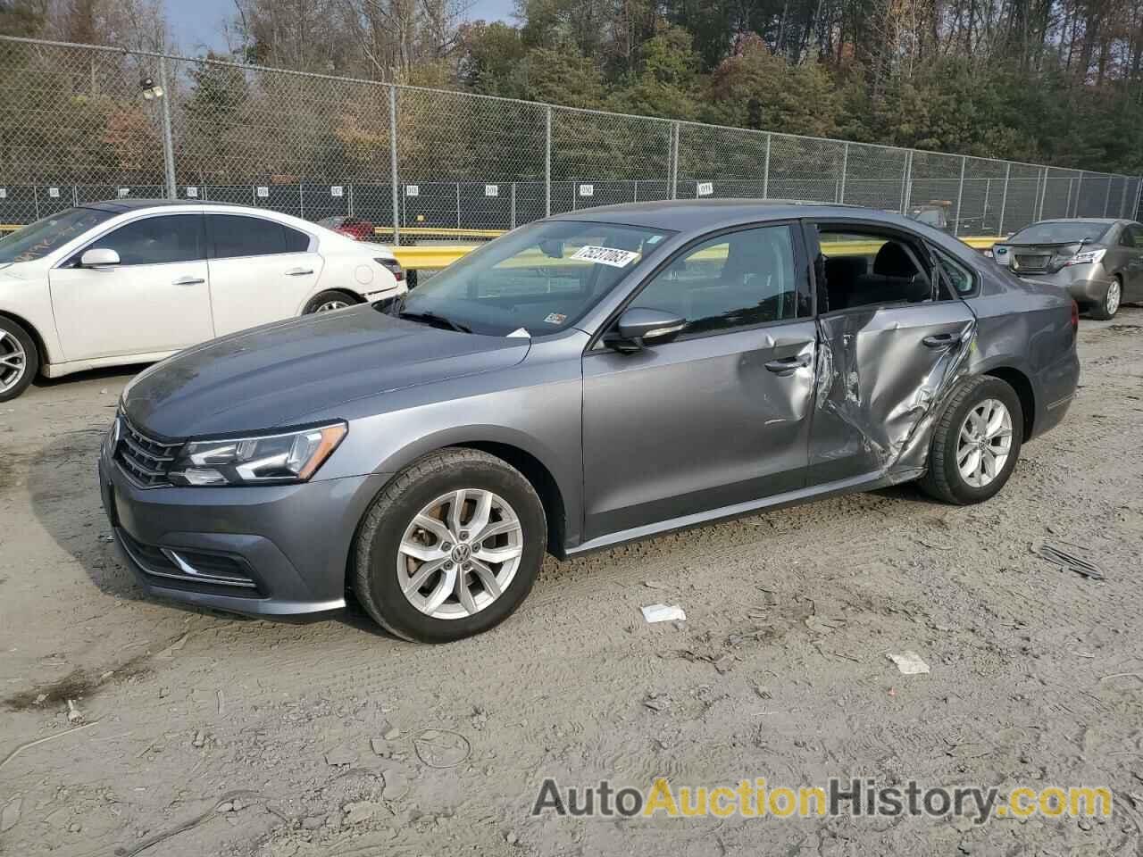 VOLKSWAGEN PASSAT S, 1VWAA7A30JC008096