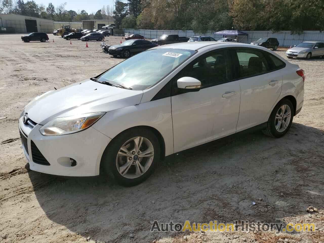 2014 FORD FOCUS SE, 1FADP3F27EL338773