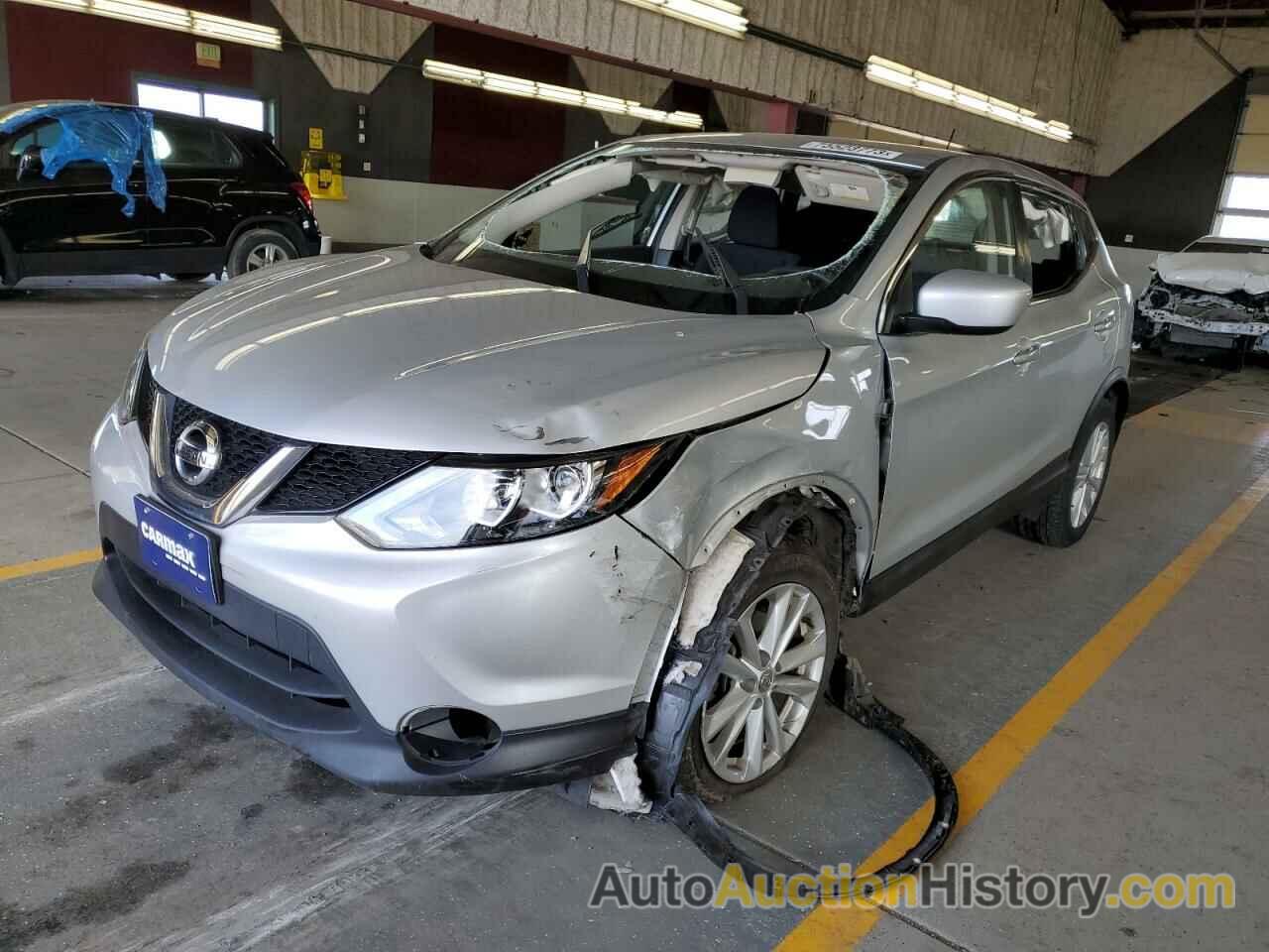 NISSAN ROGUE S, JN1BJ1CR6HW141463