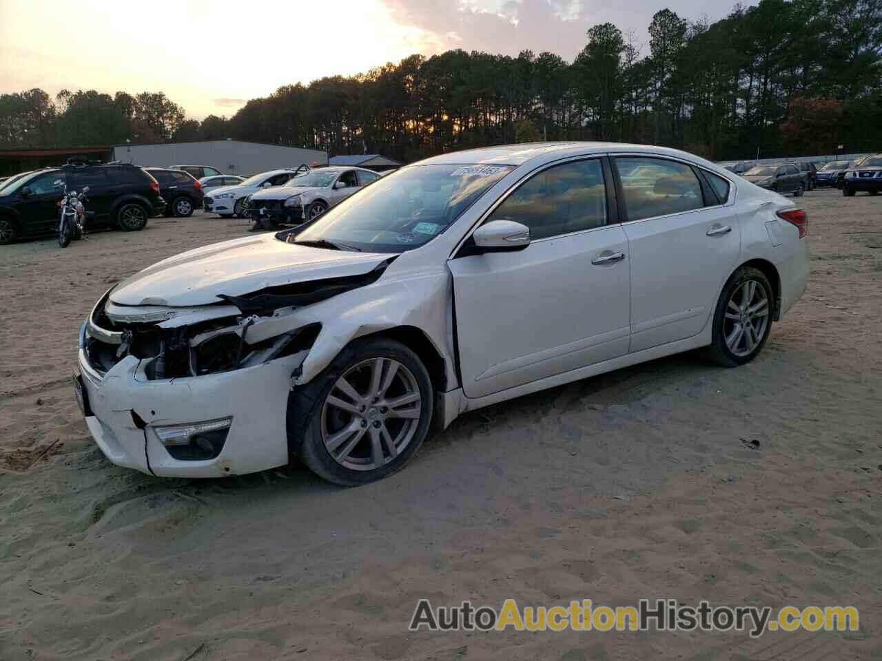 NISSAN ALTIMA 3.5S, 1N4BL3AP1FC950216