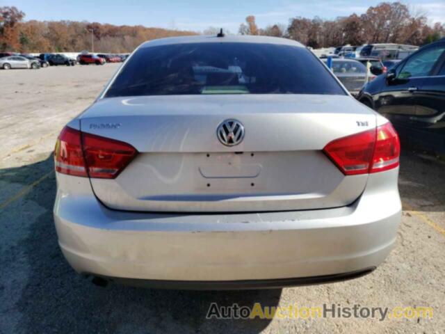 VOLKSWAGEN PASSAT S, 1VWAT7A34FC073485