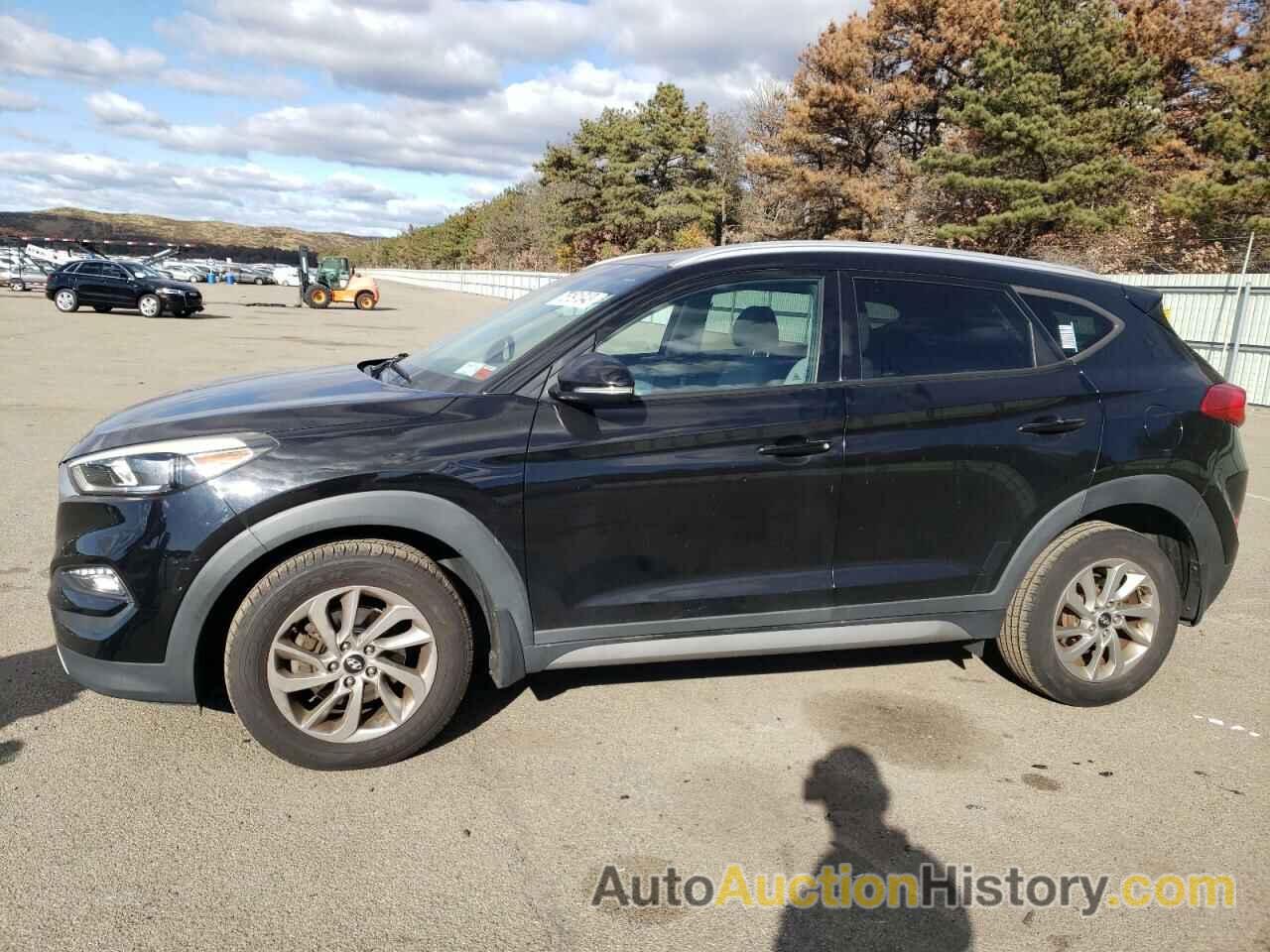 2017 HYUNDAI TUCSON LIMITED, KM8J3CA26HU288393