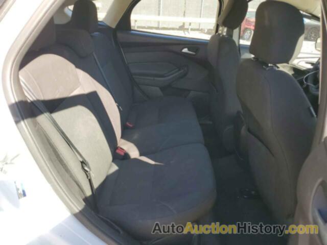 FORD FOCUS SE, 1FADP3K26HL217789