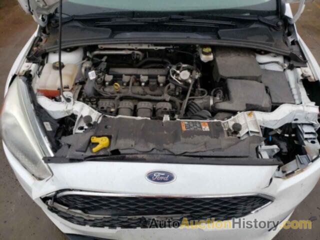 FORD FOCUS SE, 1FADP3K22HL315069