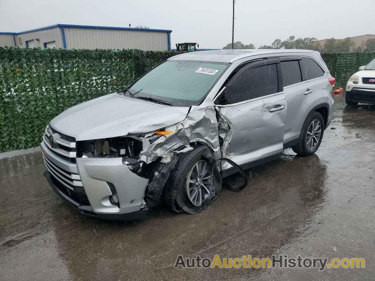 2019 TOYOTA HIGHLANDER SE, 5TDKZRFHXKS571849