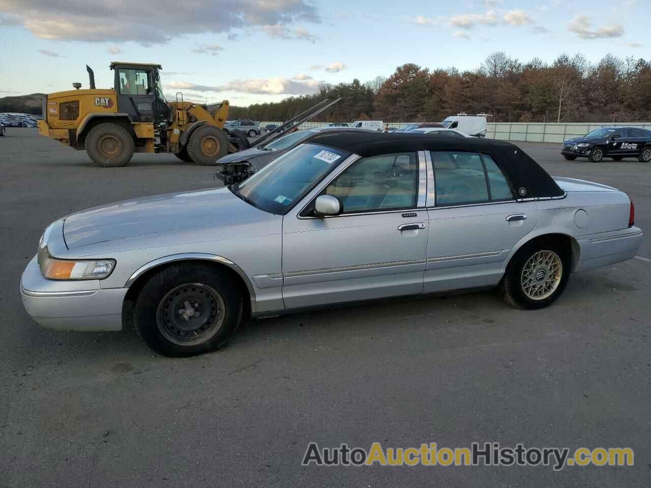 2001 MERCURY GRMARQUIS GS, 2MEFM74W01X688055