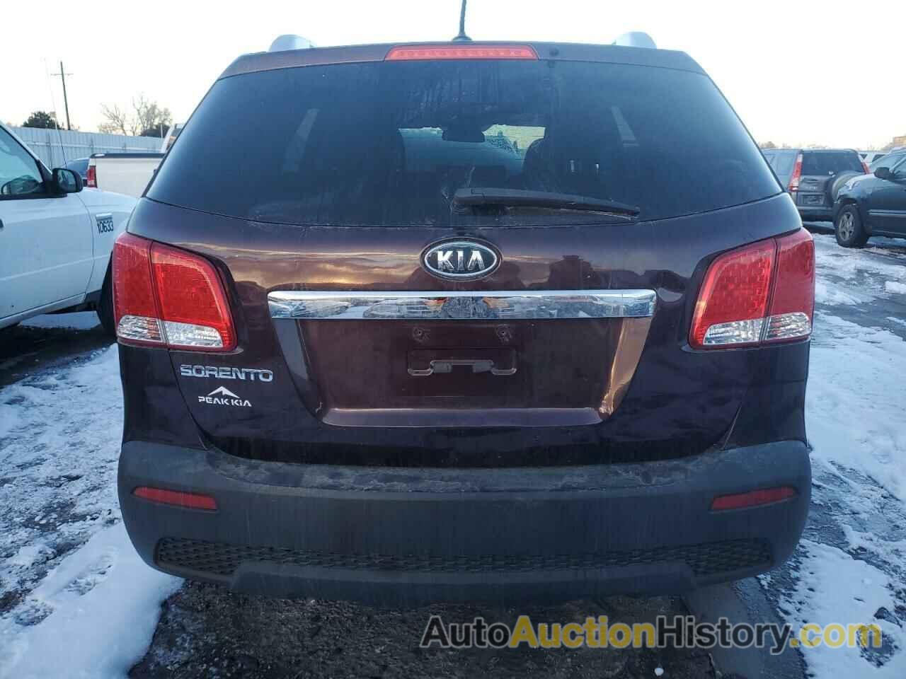 KIA SORENTO LX, 5XYKTDA23DG390499