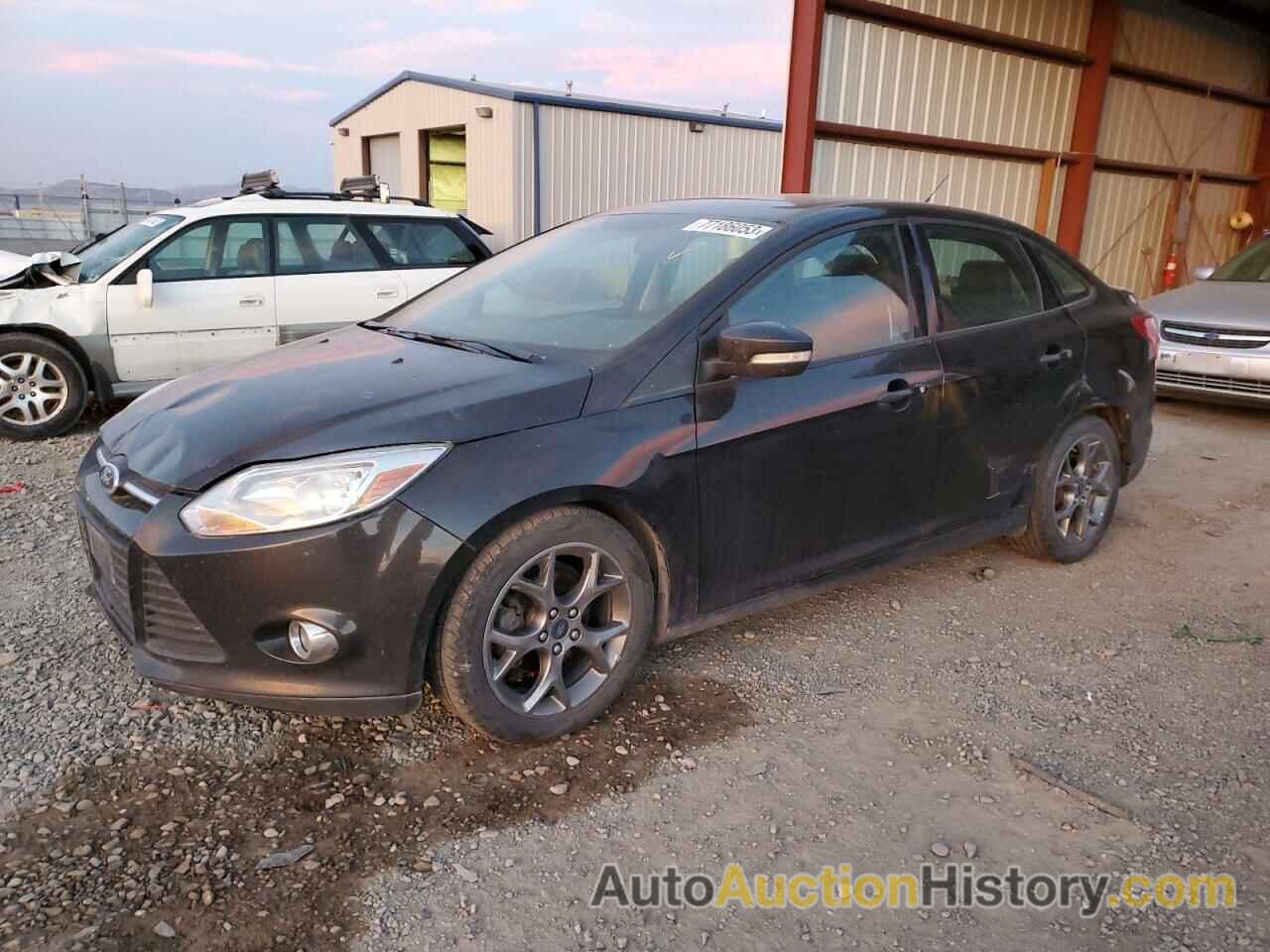 FORD FOCUS SE, 1FADP3F20DL322011