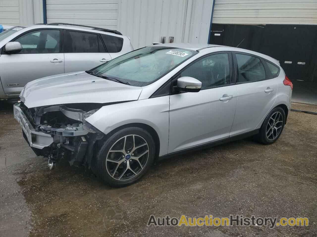 FORD FOCUS SE, 1FADP3K28FL252766