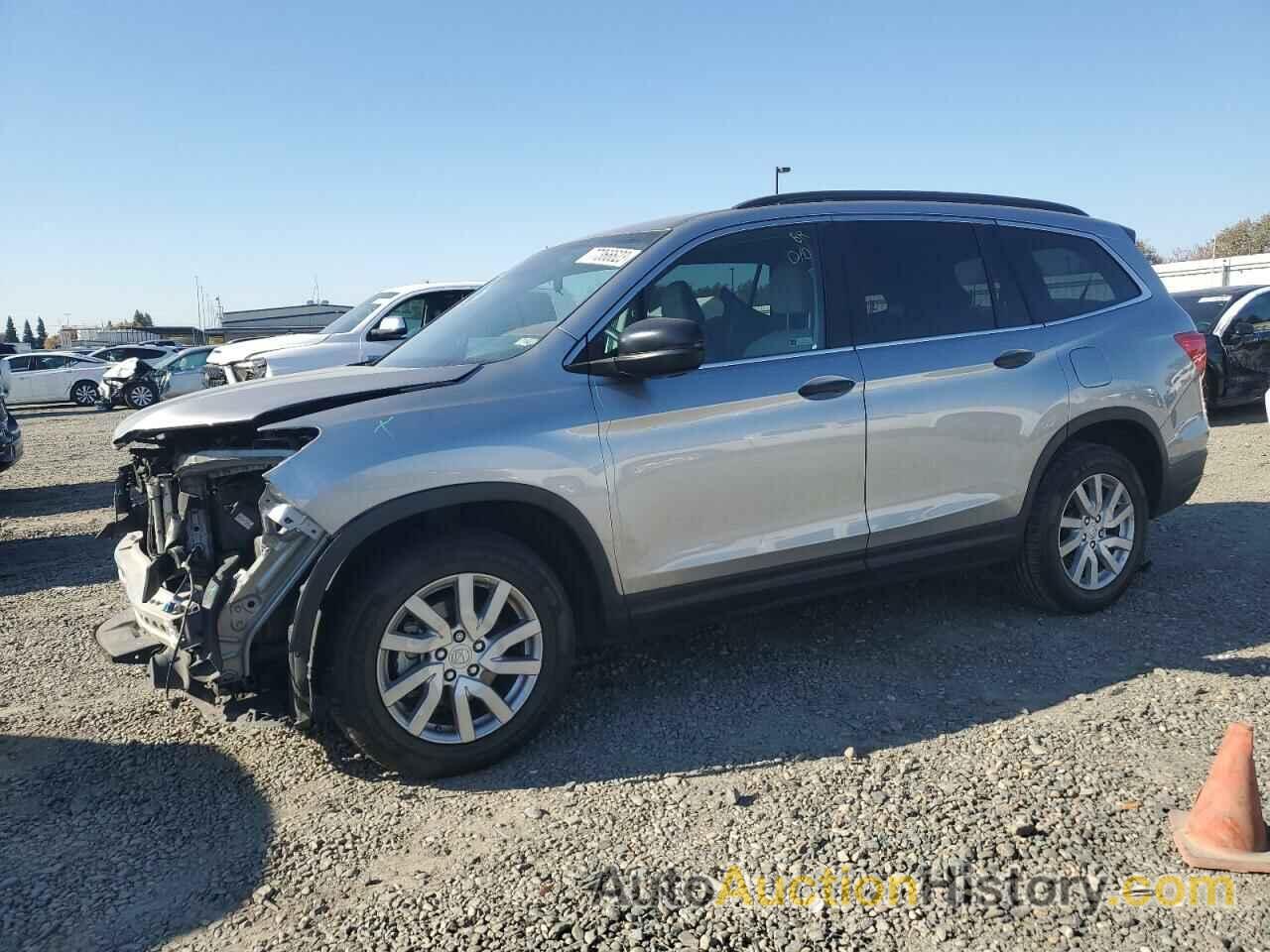 HONDA PILOT LX, 5FNYF5H16LB023848