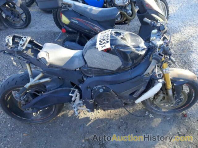 SUZUKI GSX750, JS1GR7MA5C2101344