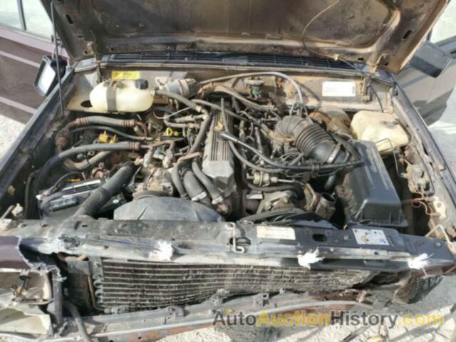 JEEP COMANCHE PIONEER, 1J7FJ36L0KL612403