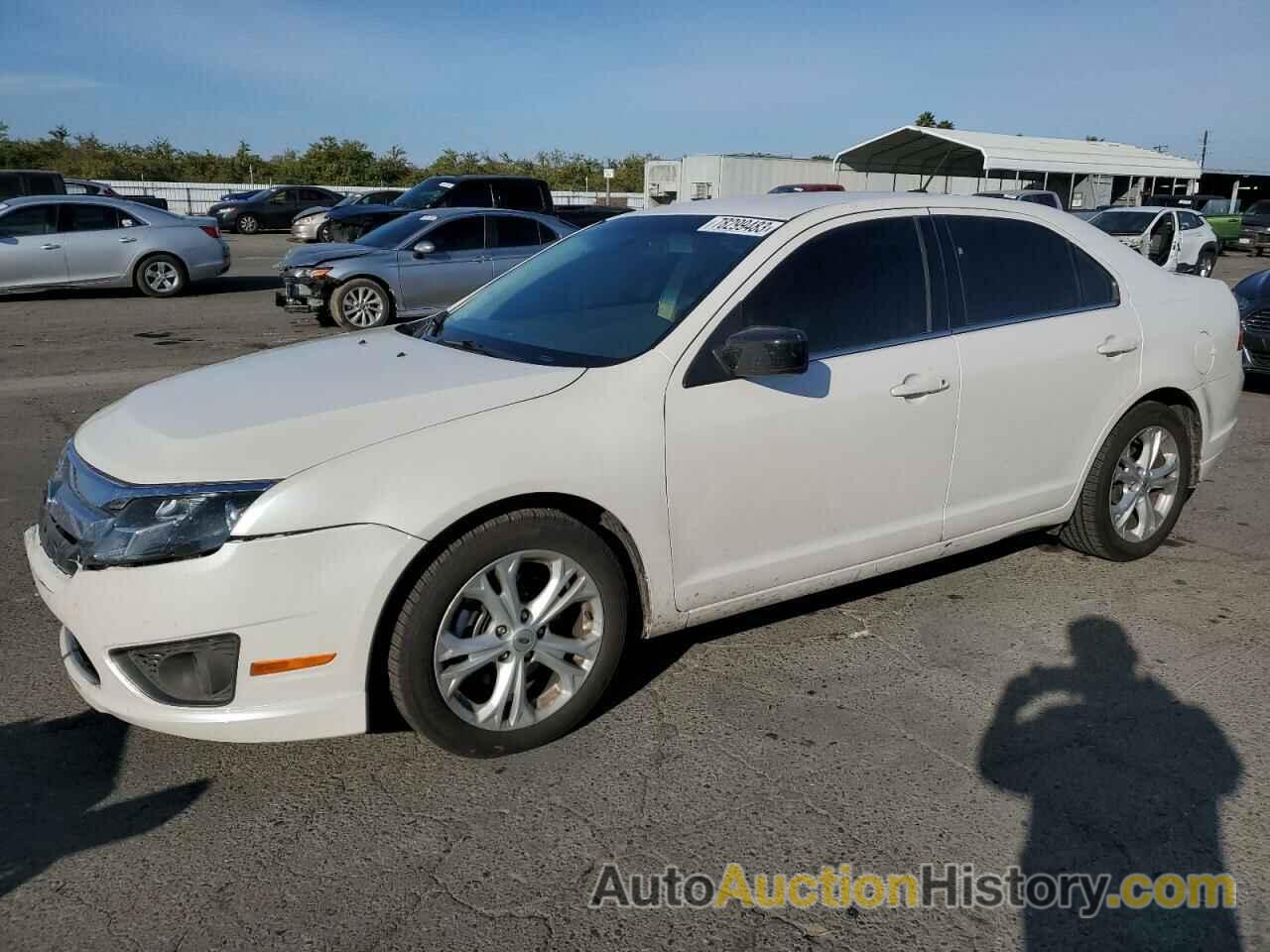 FORD FUSION SE, 3FAHP0HA0CR130494