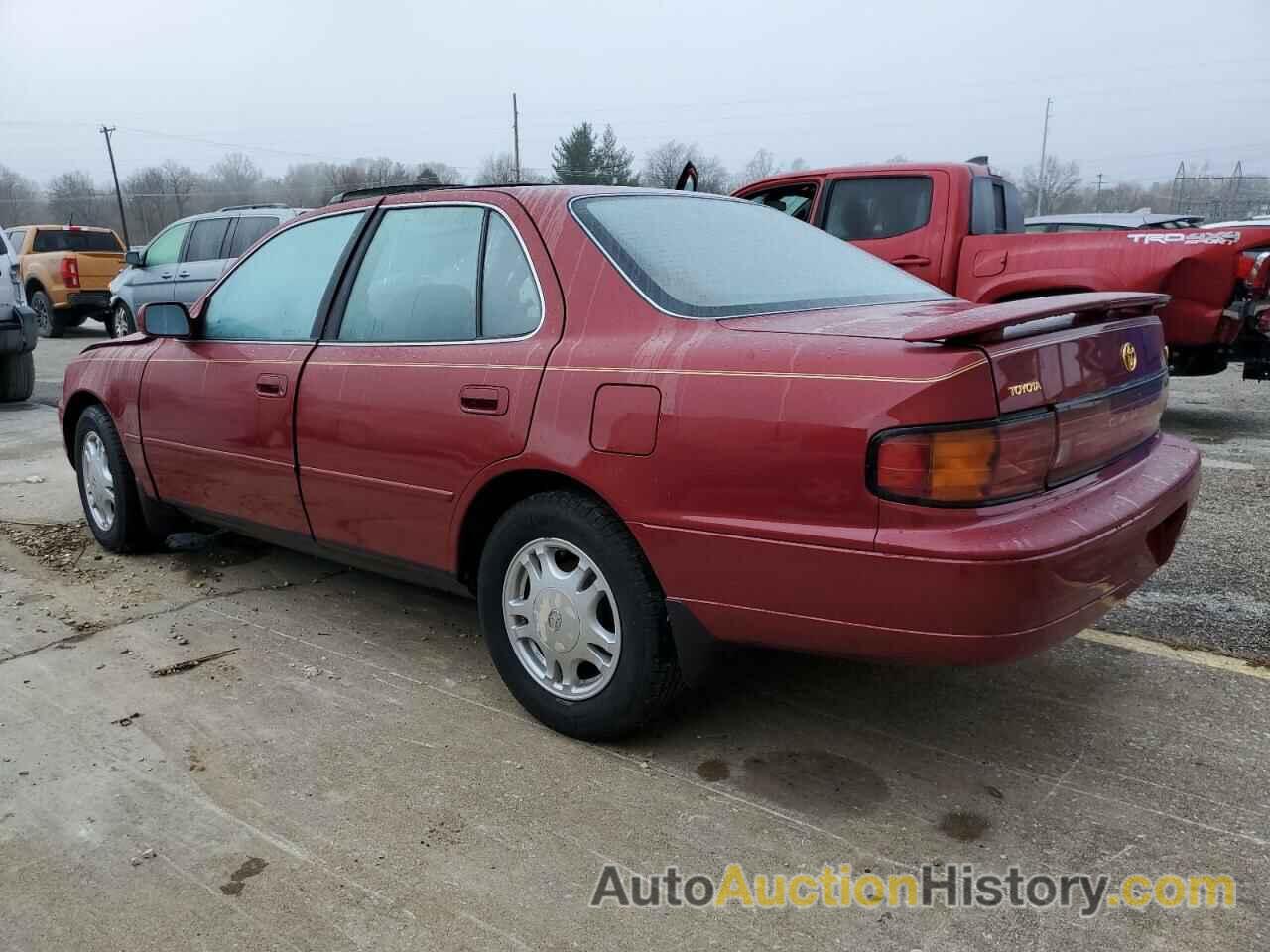 TOYOTA CAMRY XLE, 4T1GK13E2RU061907