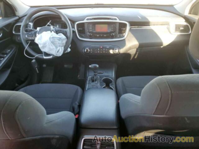 KIA SORENTO LX, 5XYPG4A33JG410491