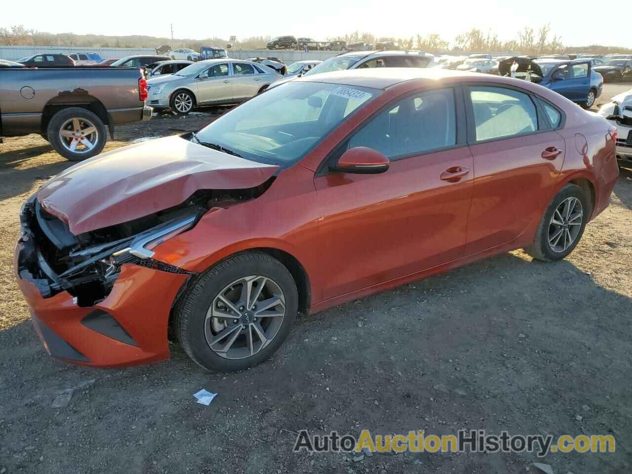 KIA FORTE LX, 3KPF24AD5PE574205